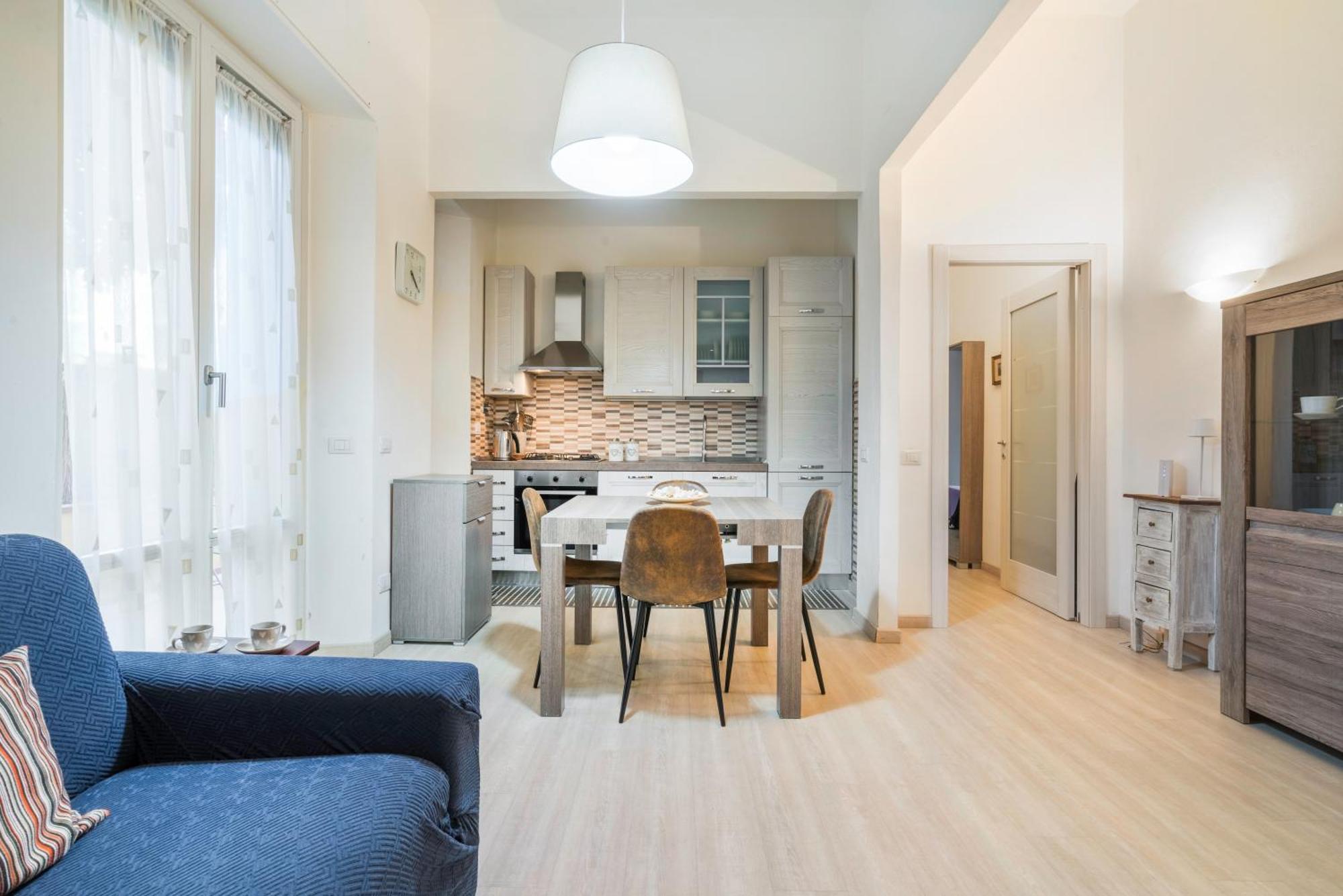 Appartamento Incantevole Con Patio Florenz Exterior foto